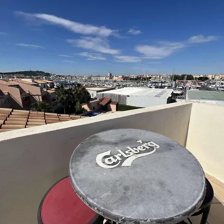 Mezzanine Avec Piscine, Clim, Parking Et Lave-linge - Proche - Fr-1-702-50 Agde