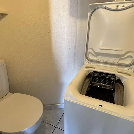 Mezzanine Avec Piscine, Clim, Parking Et Lave-linge - Proche - Fr-1-702-50