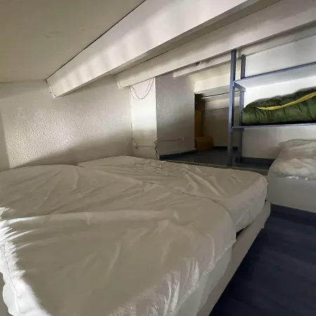 Mezzanine Avec Piscine, Clim, Parking Et Lave-linge - Proche - Fr-1-702-50 * Agde